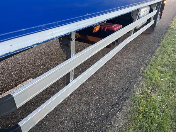 Grote foto vrachtwagen bakwagen daf cf 230fa euro6 apk 11 25 2017 zijdeur laadklep zeer net doe het zelf en verbouw vrachtwagens
