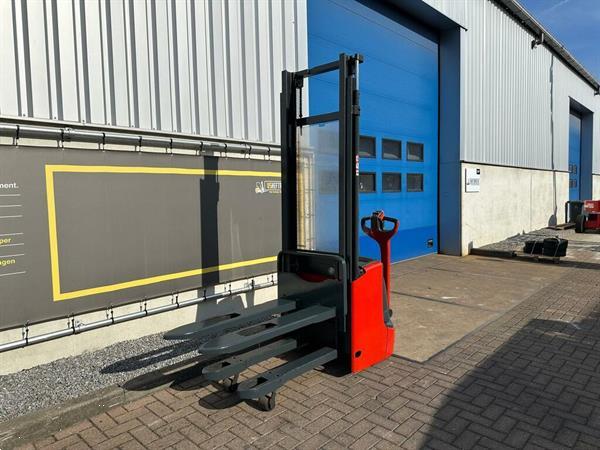 Grote foto vs 22322 elektrische duplex stapelaar linde l12i initi le lift doe het zelf en verbouw hefwerktuigen