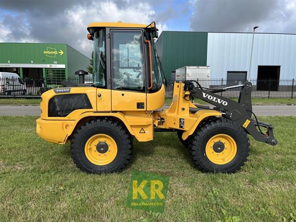 Grote foto volvo l30hs 694846 agrarisch akkerbouw