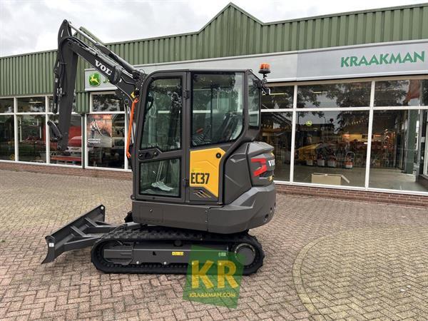 Grote foto volvo ec 37f 694833 agrarisch akkerbouw