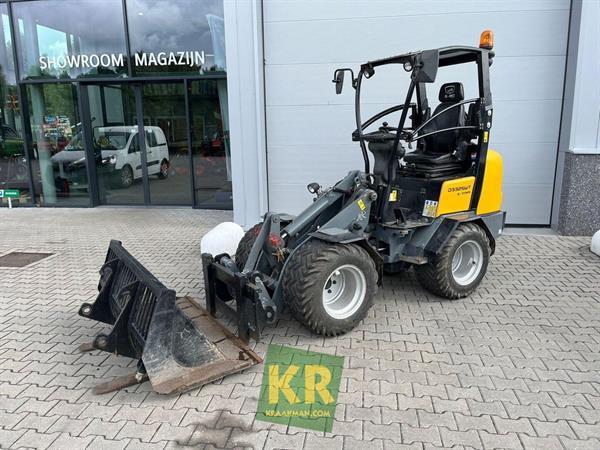 Grote foto giant d332 696942 agrarisch akkerbouw