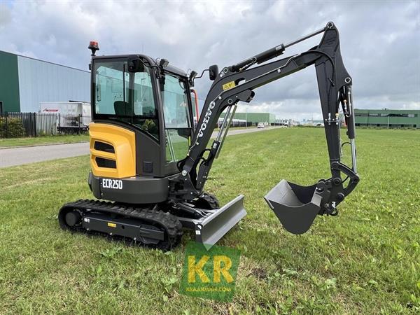 Grote foto volvo ecr 25 dfl 693891 agrarisch akkerbouw