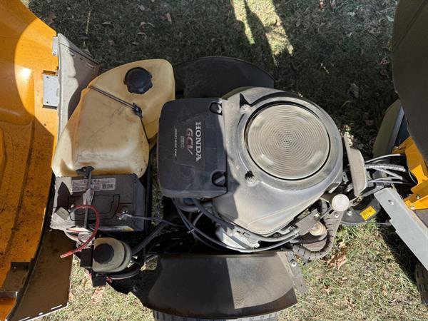 Grote foto stiga park silent frontmaaier zitmaaier tuin en terras zitmaaiers