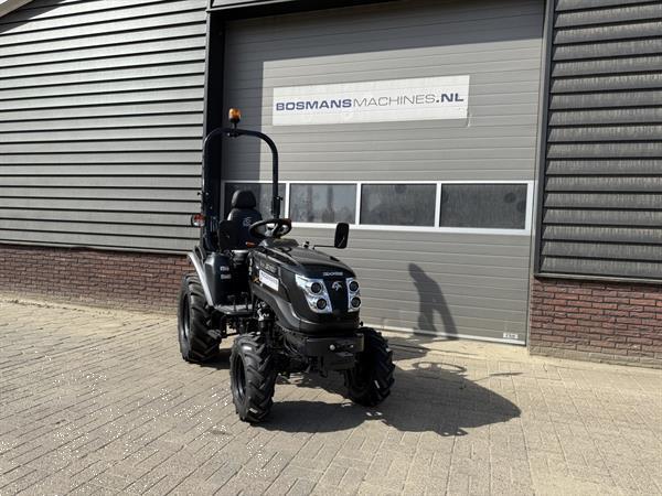 Grote foto solis 26 hst minitractor nieuw black edition brede agri banden agrarisch tractoren