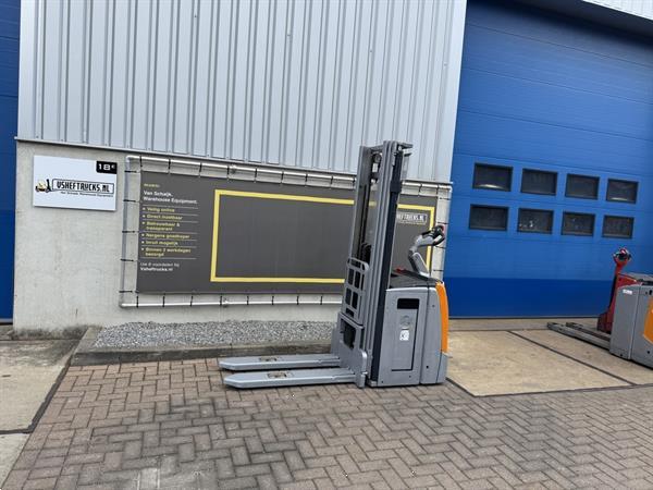 Grote foto vs 22358 elektrische triplex stapelaar still 5.016mm freelift doe het zelf en verbouw hefwerktuigen