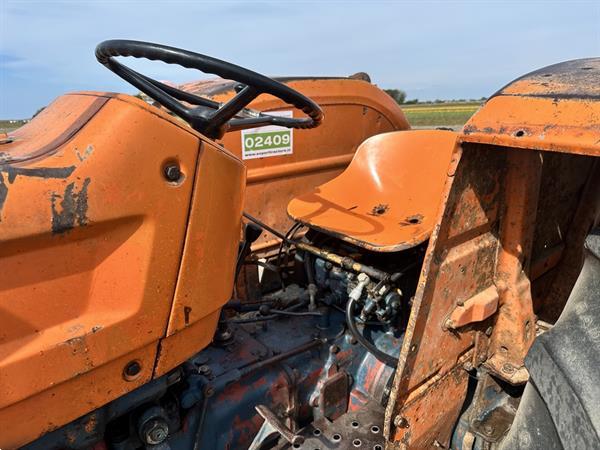 Grote foto fiat 640 agrarisch tractoren