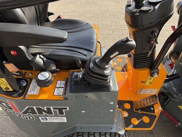 Grote foto giant g1200 minishovel nieuw gazonbanden 399 lease agrarisch shovels