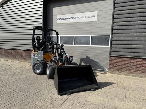 Grote foto giant g1200 minishovel nieuw gazonbanden 399 lease agrarisch shovels