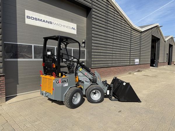 Grote foto giant g1200 minishovel nieuw gazonbanden 399 lease agrarisch shovels