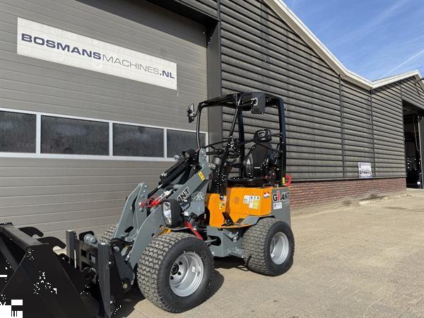 Grote foto giant g1200 minishovel nieuw gazonbanden 399 lease agrarisch shovels