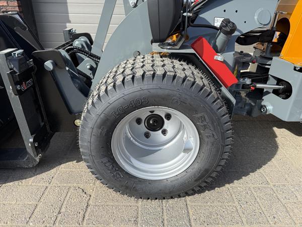 Grote foto giant g1200 minishovel nieuw gazonbanden 399 lease agrarisch shovels