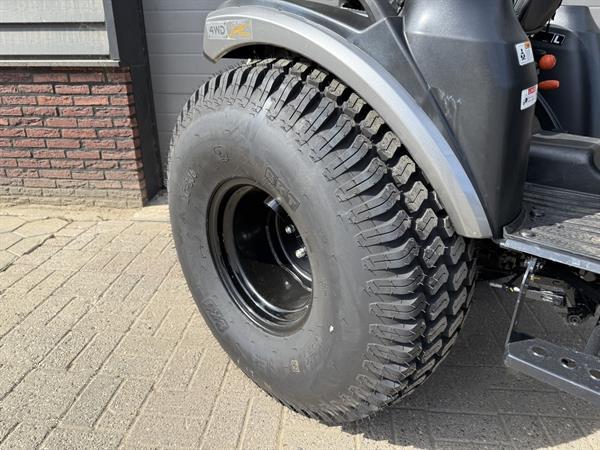 Grote foto solis 26 hst minitractor nieuw black edition hoge gazonbanden agrarisch tractoren