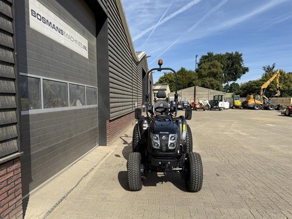 Grote foto solis 26 hst minitractor nieuw black edition hoge gazonbanden agrarisch tractoren