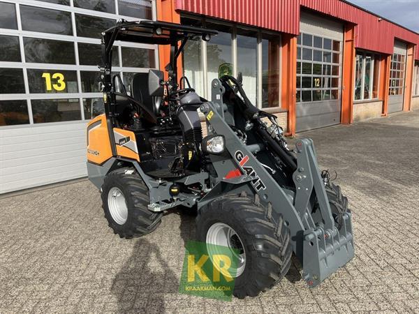 Grote foto giant g2700 hd 696921 agrarisch akkerbouw