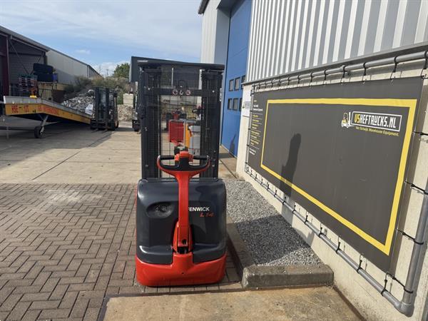 Grote foto vs 22345 elektrische triplex stapelaar linde l14 initi le lift accu2020 doe het zelf en verbouw hefwerktuigen