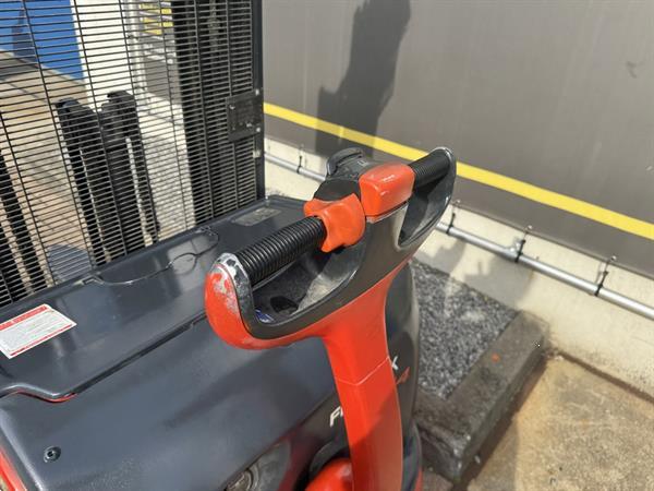 Grote foto vs 22345 elektrische triplex stapelaar linde l14 initi le lift accu2020 doe het zelf en verbouw hefwerktuigen