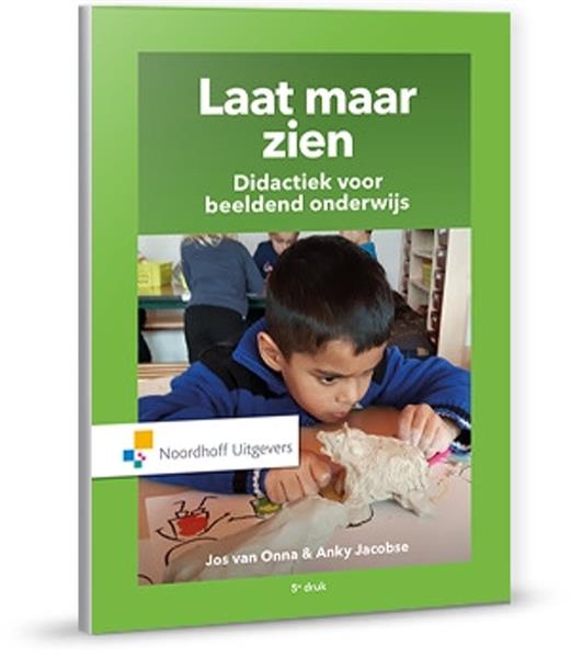 Grote foto laat maar zien vast boek boeken fotografie en design