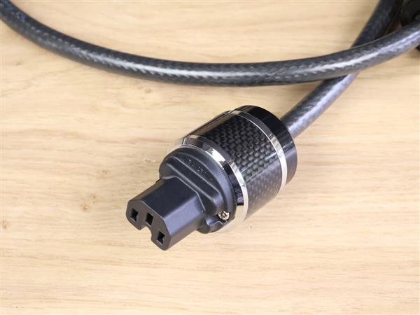 Grote foto t a power three hd carbon audio power cable 1 0 metre audio tv en foto onderdelen en accessoires