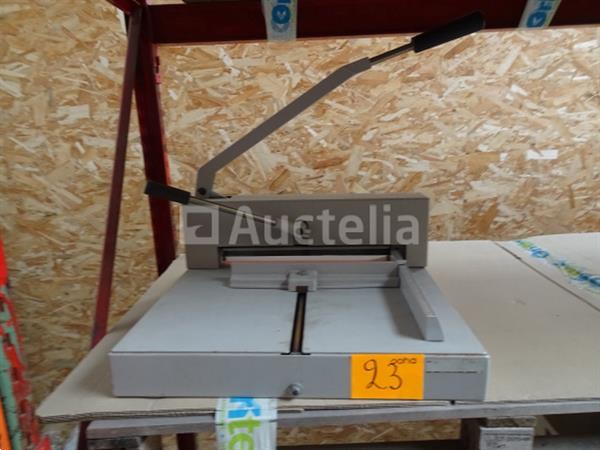 Grote foto handmatige trimmer ideal model 3905 bouwjaar 1997 een pers doe het zelf en verbouw hefwerktuigen