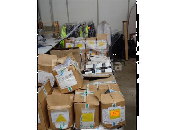 Grote foto diverse horecakleding 40 dozen en 3 stangen doe het zelf en verbouw hefwerktuigen