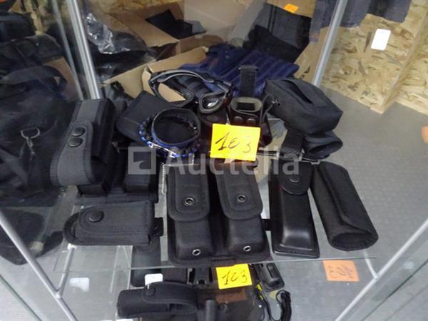 Grote foto inhoud van de vitrine messen pentactiek kubotan ... doe het zelf en verbouw hefwerktuigen
