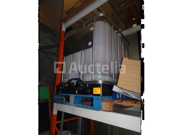 Grote foto cubitainer doe het zelf en verbouw hefwerktuigen