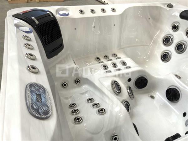 Grote foto jacuzzi london nordic insulation doe het zelf en verbouw hefwerktuigen