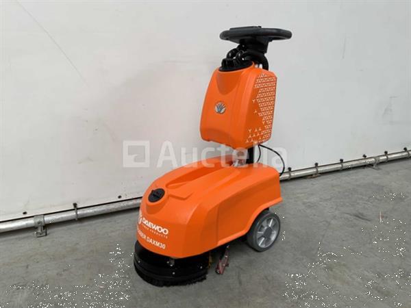 Grote foto daewoo daxm30 schrobmachine doe het zelf en verbouw hefwerktuigen