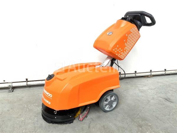 Grote foto daewoo daxm30 schrobmachine doe het zelf en verbouw hefwerktuigen