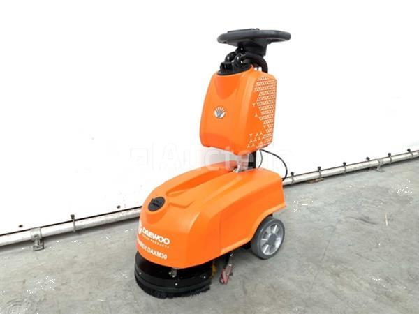 Grote foto daewoo daxm30 schrobmachine doe het zelf en verbouw hefwerktuigen
