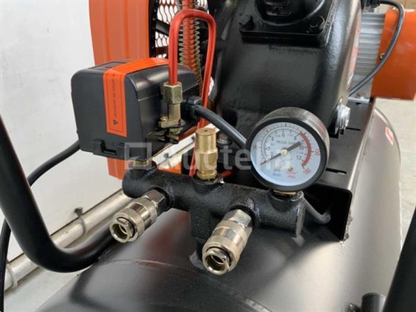 Grote foto daewoo daax100l luchtcompressor doe het zelf en verbouw hefwerktuigen