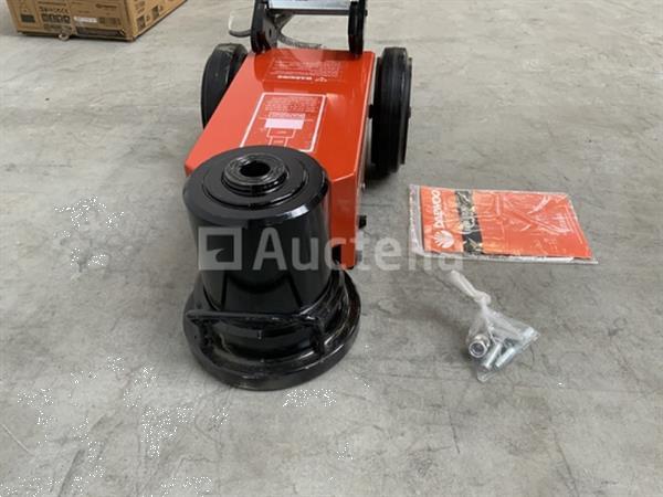 Grote foto daewoo 50t. dahj garage krik doe het zelf en verbouw hefwerktuigen