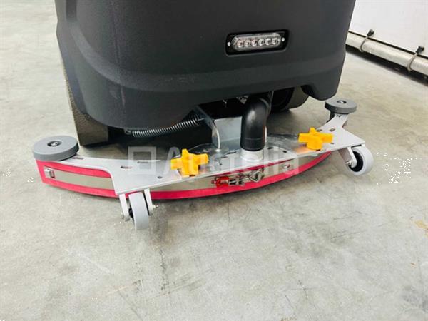 Grote foto zit schrobmachine noblelift nr530 doe het zelf en verbouw hefwerktuigen