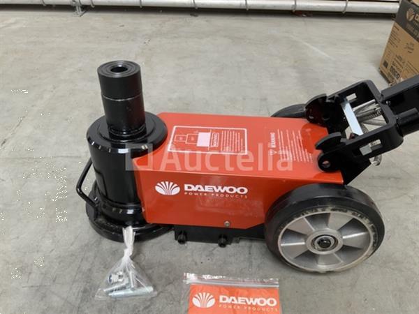 Grote foto daewoo 50t. dahj garage krik doe het zelf en verbouw hefwerktuigen