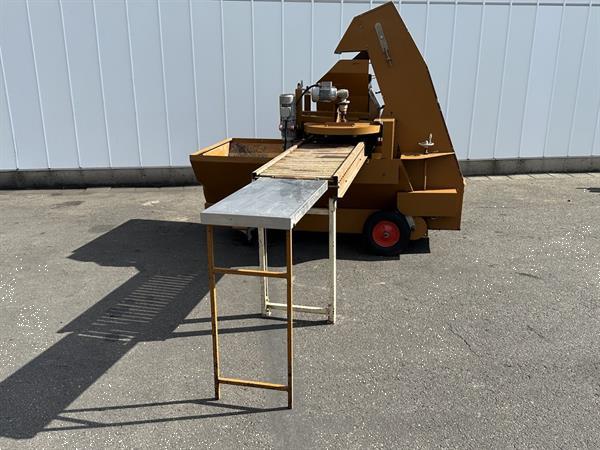 Grote foto javo rotofill trayvulmachine met rollenbaan agrarisch tuinbouw