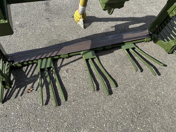 Grote foto schudlichter voor 3 rijen agrarisch oogstmachines