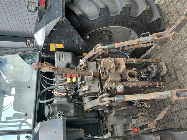 Grote foto massey ferguson 3655 dynashift met luchtremmen agrarisch tractoren