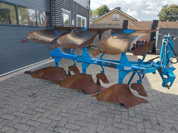 Grote foto lemken opal 90 3 schaar ploeg agrarisch ploegen