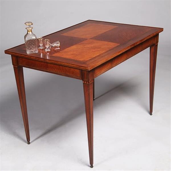 Grote foto satijnhouten louis seize werktafeltje of schrijftafeltje met brede lade en fijn ingelegde details antiek en kunst stoelen en banken