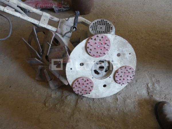 Grote foto raimondi vloerschuurmachine doe het zelf en verbouw ijzerwaren en bevestigingsmiddelen