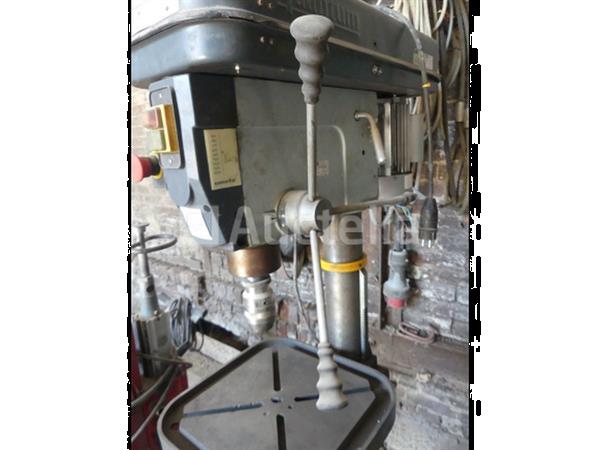 Grote foto quantum b32 kolomboormachine doe het zelf en verbouw ijzerwaren en bevestigingsmiddelen