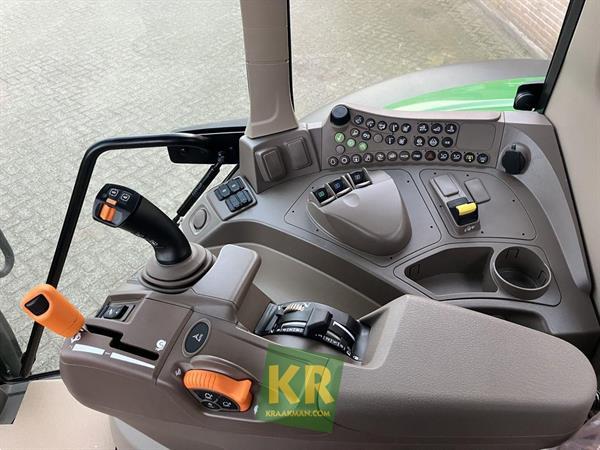 Grote foto john deere 6120m 691701 agrarisch tractoren