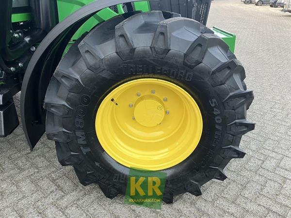 Grote foto john deere 6120m 691701 agrarisch tractoren