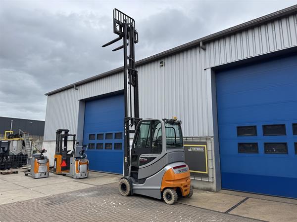 Grote foto vs 22294 elektrische triplex heftruck rx60 30l 600 sideshift 6.040mm agrarisch heftrucks