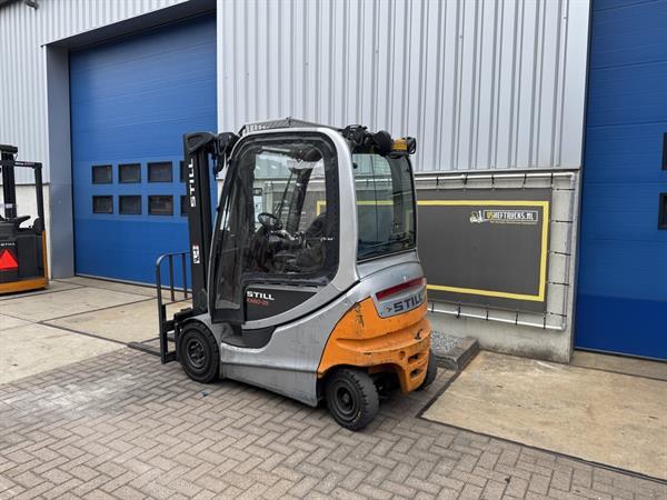 Grote foto vs 22296 elektrische triplex heftruck still rx60 25 freelift agrarisch heftrucks