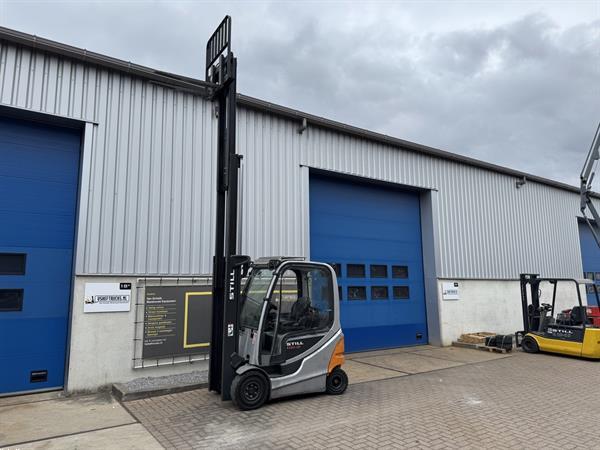 Grote foto vs 22296 elektrische triplex heftruck still rx60 25 freelift agrarisch heftrucks