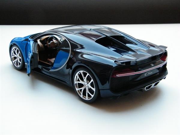 Grote foto nieuw in doos modelauto bugatti chiron 1 24 hobby en vrije tijd 1 24