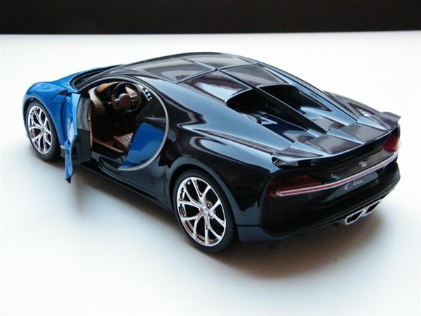 Grote foto nieuw in doos modelauto bugatti chiron 1 24 hobby en vrije tijd 1 24