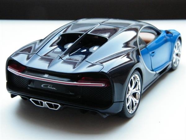 Grote foto nieuw in doos modelauto bugatti chiron 1 24 hobby en vrije tijd 1 24