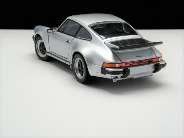 Grote foto porsche turbo 911 3.0 modelauto welly 1 24 hobby en vrije tijd 1 24